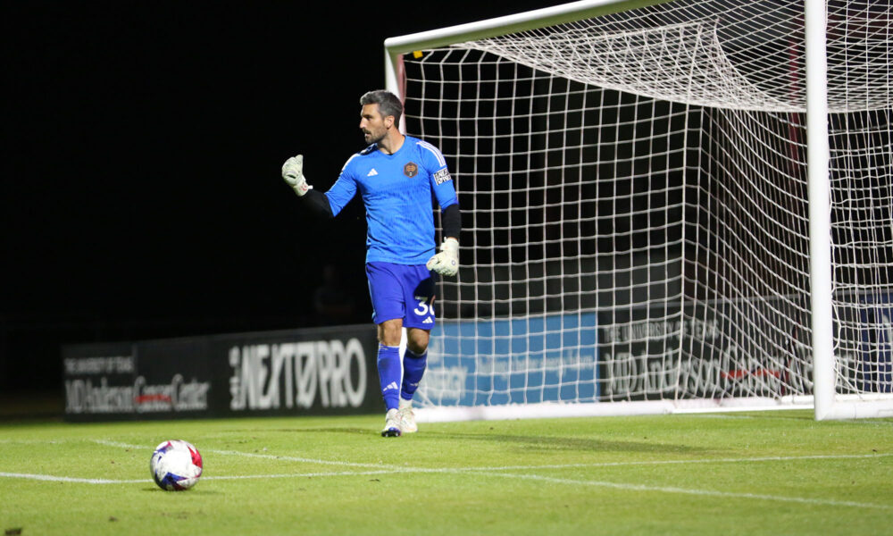 “Andrew Tarbell Leads Houston Dynamo II to Victory Against LAFC II with Penalty Shootout Heroics”