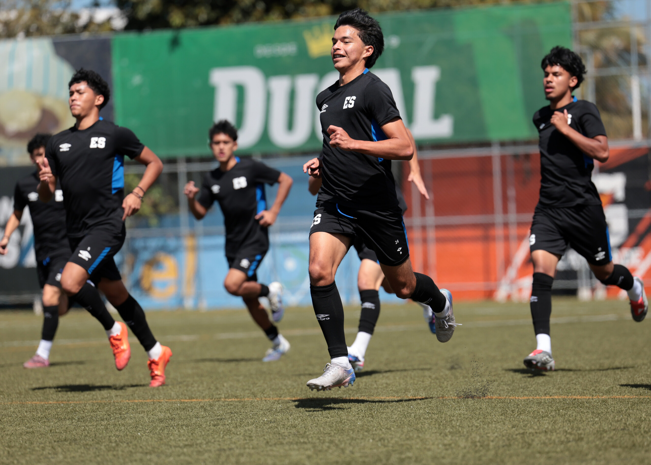 El delantero Andrew Sorto fue la figura ante Belice marcando triplete. 